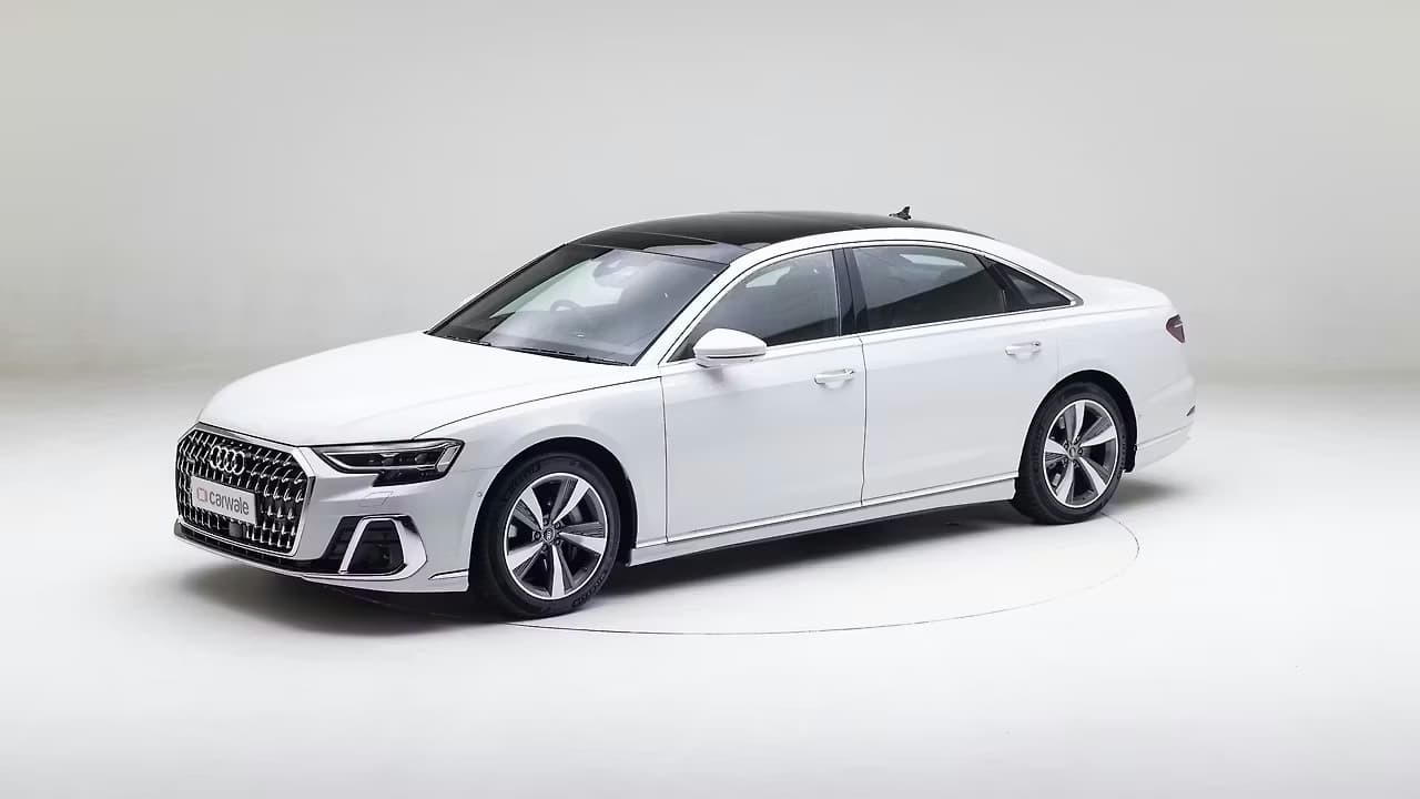 Audi A8 L 360 frame 11