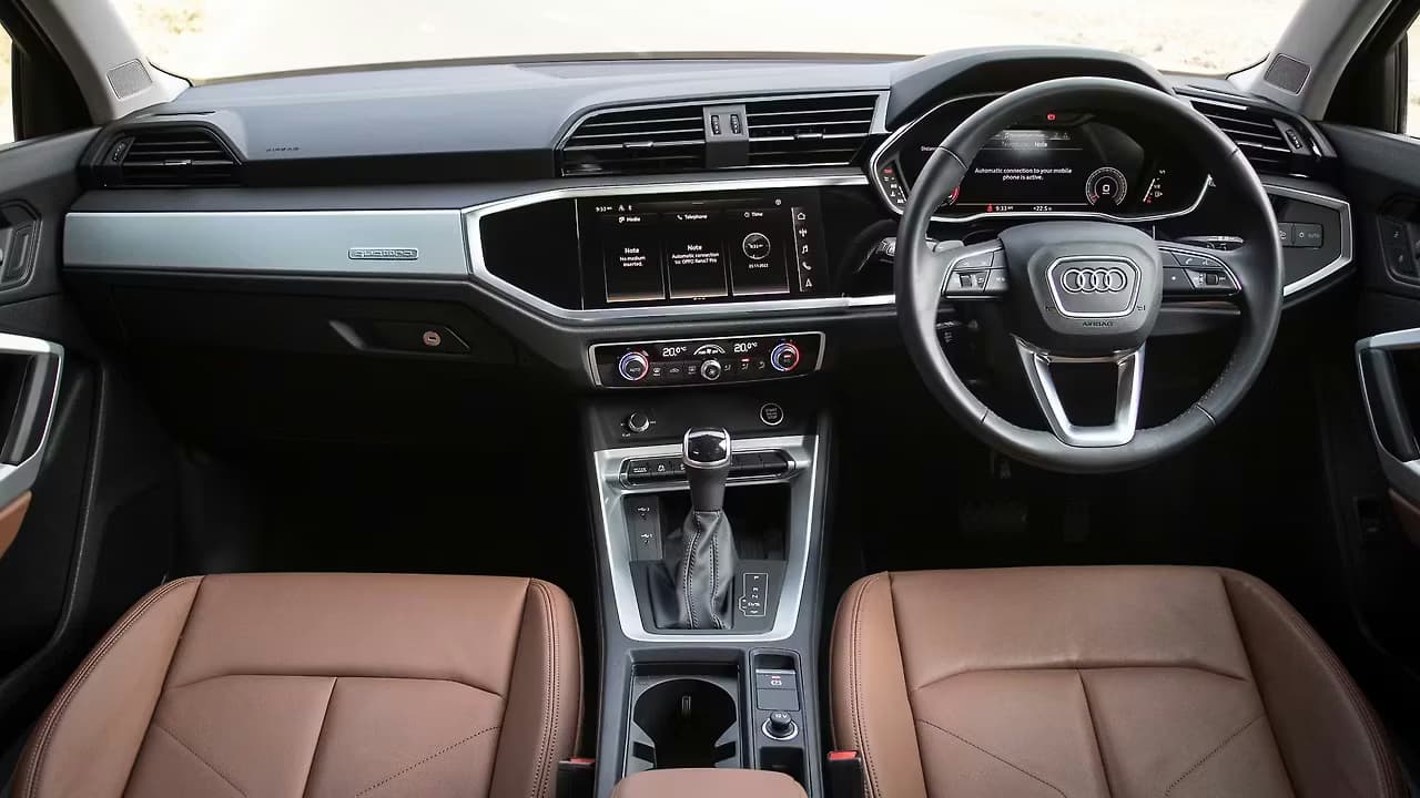 Audi Q3 Dashboard