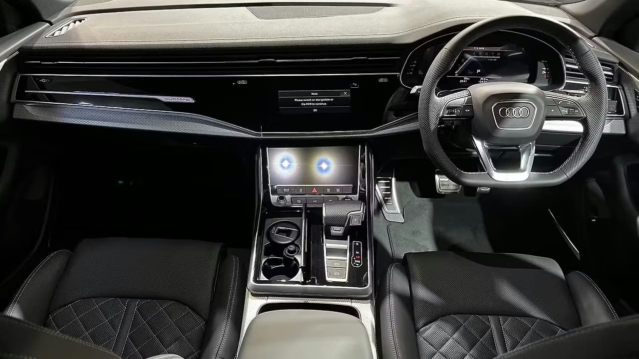 Audi SQ8 Dashboard