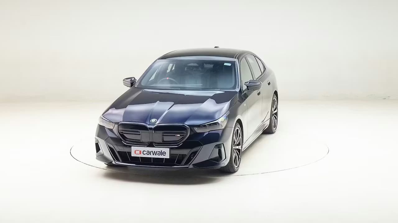 BMW i5 360 frame 4