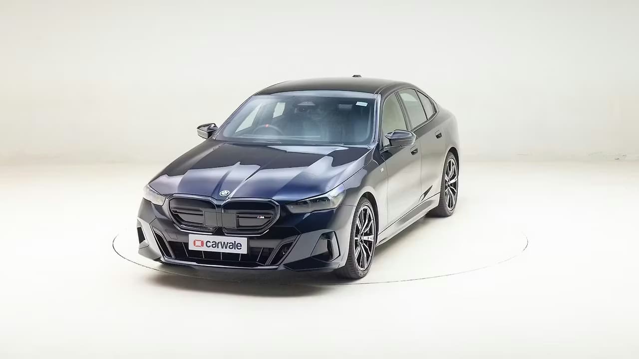 BMW i5 360 frame 5