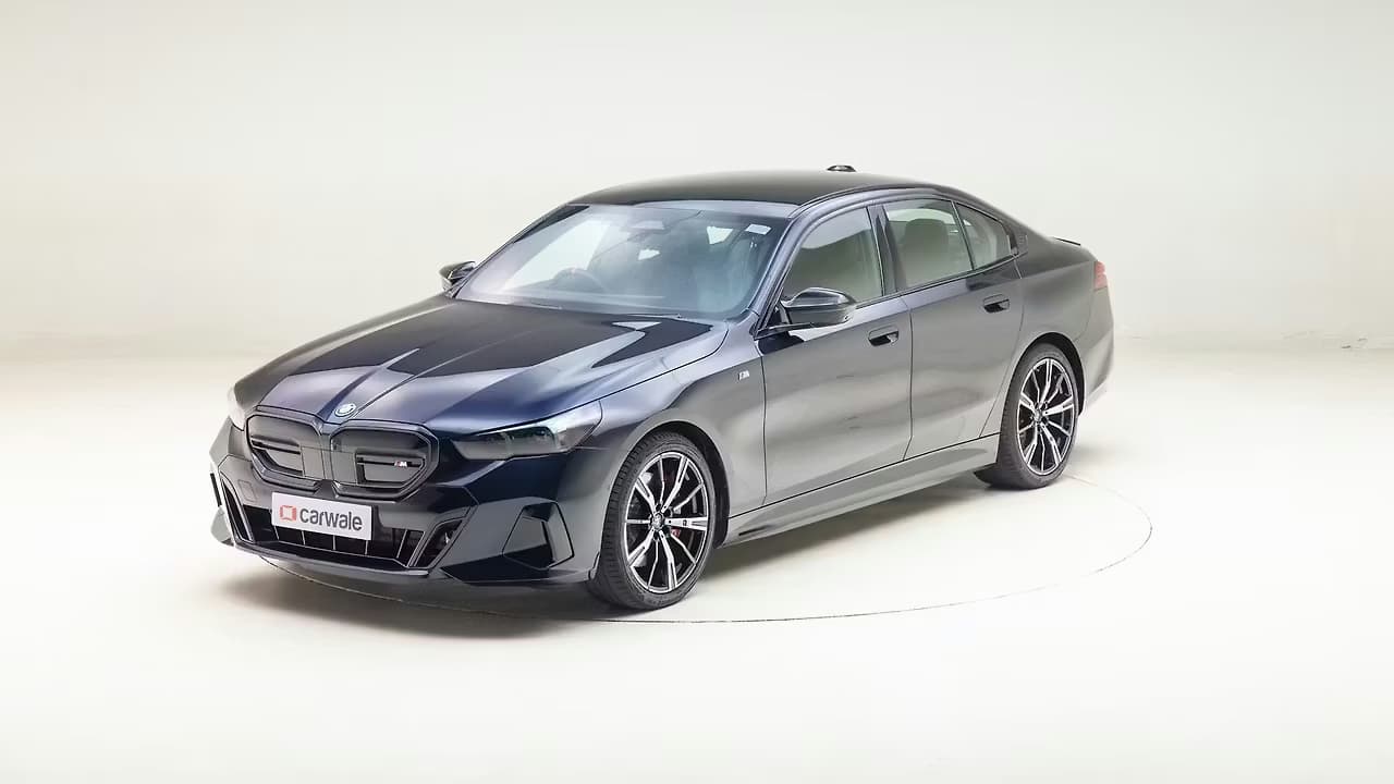 BMW i5 360 frame 8