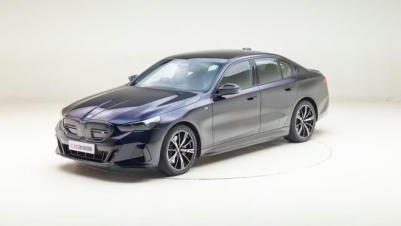 BMW i5 360 frame 9
