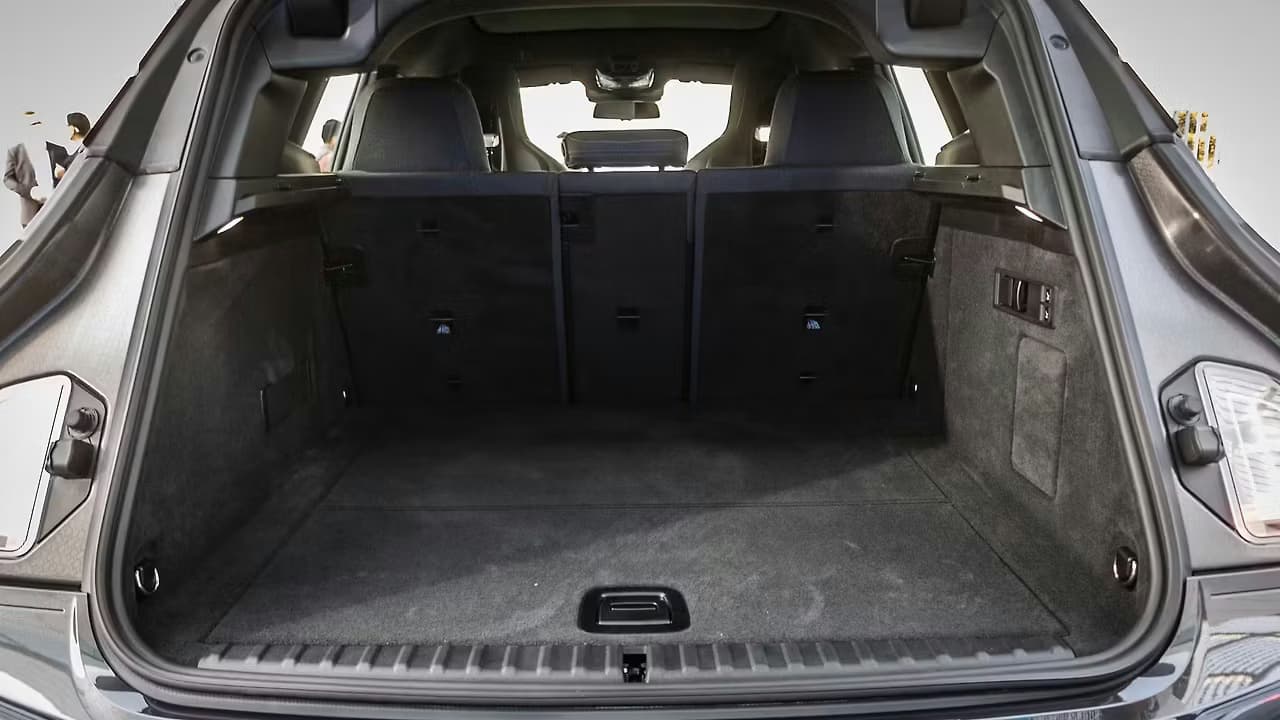BMW iX Bootspace