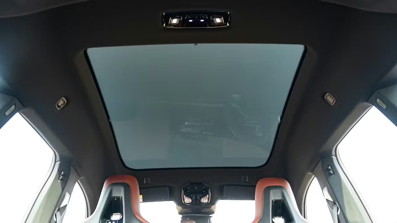 BMW iX Sunroof/Moonroof