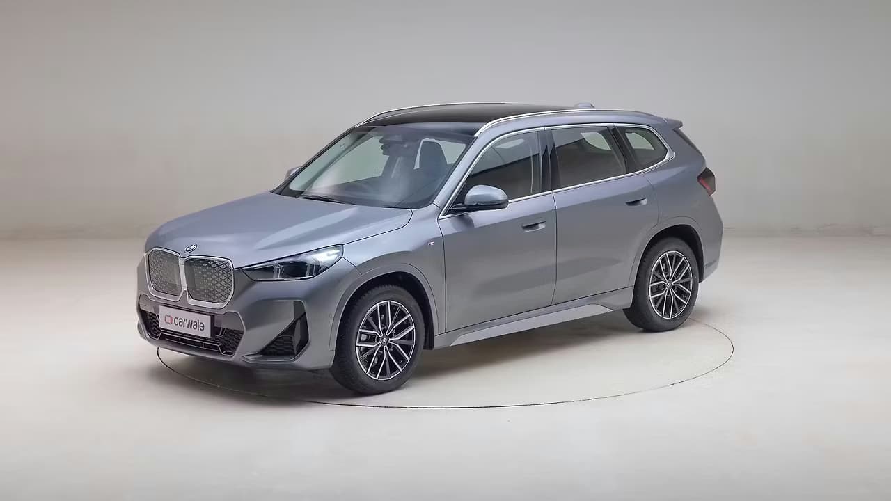 BMW iX1 LWB 360 frame 10