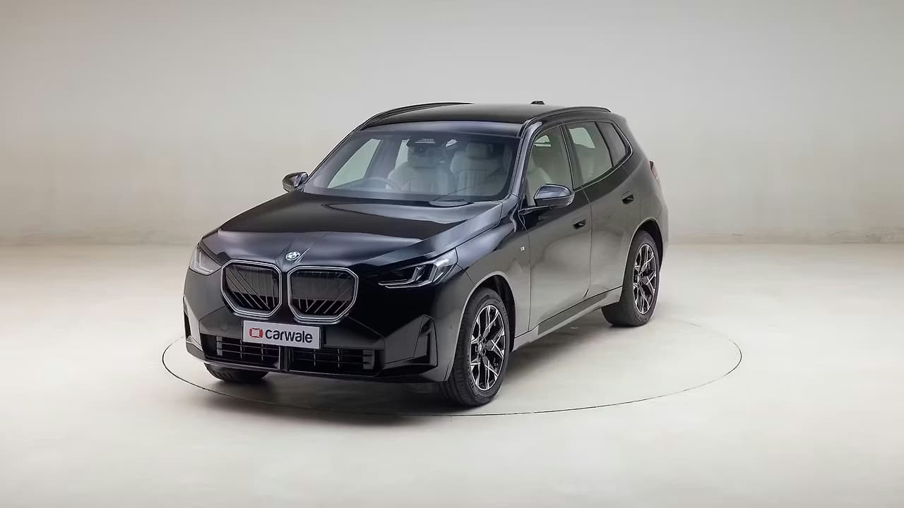 BMW X3 360 frame 6