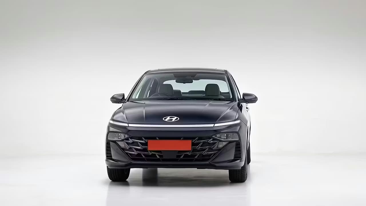 Hyundai Verna 360 frame 3