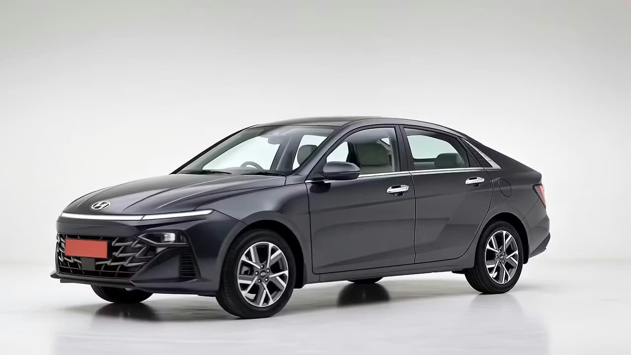 Hyundai Verna 360 frame 11