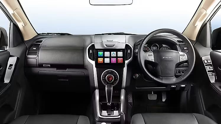 Isuzu MU-X Dashboard