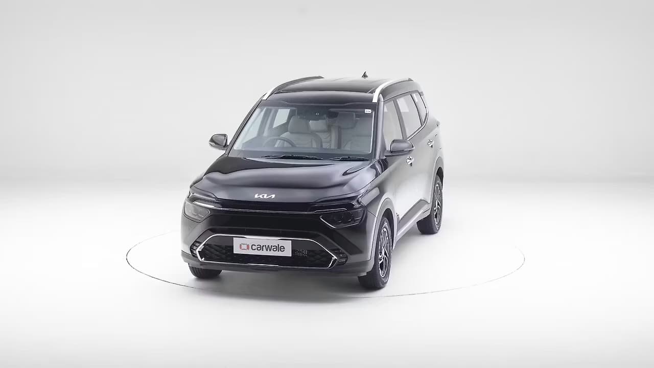Kia Carens 360 frame 4