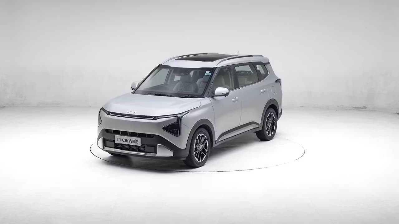 Kia Carens Clavis 360 frame 7