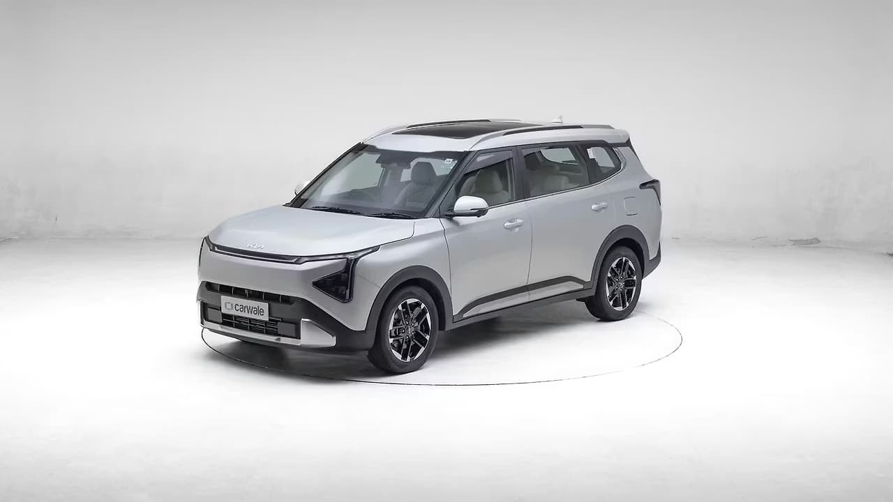 Kia Carens Clavis 360 frame 9