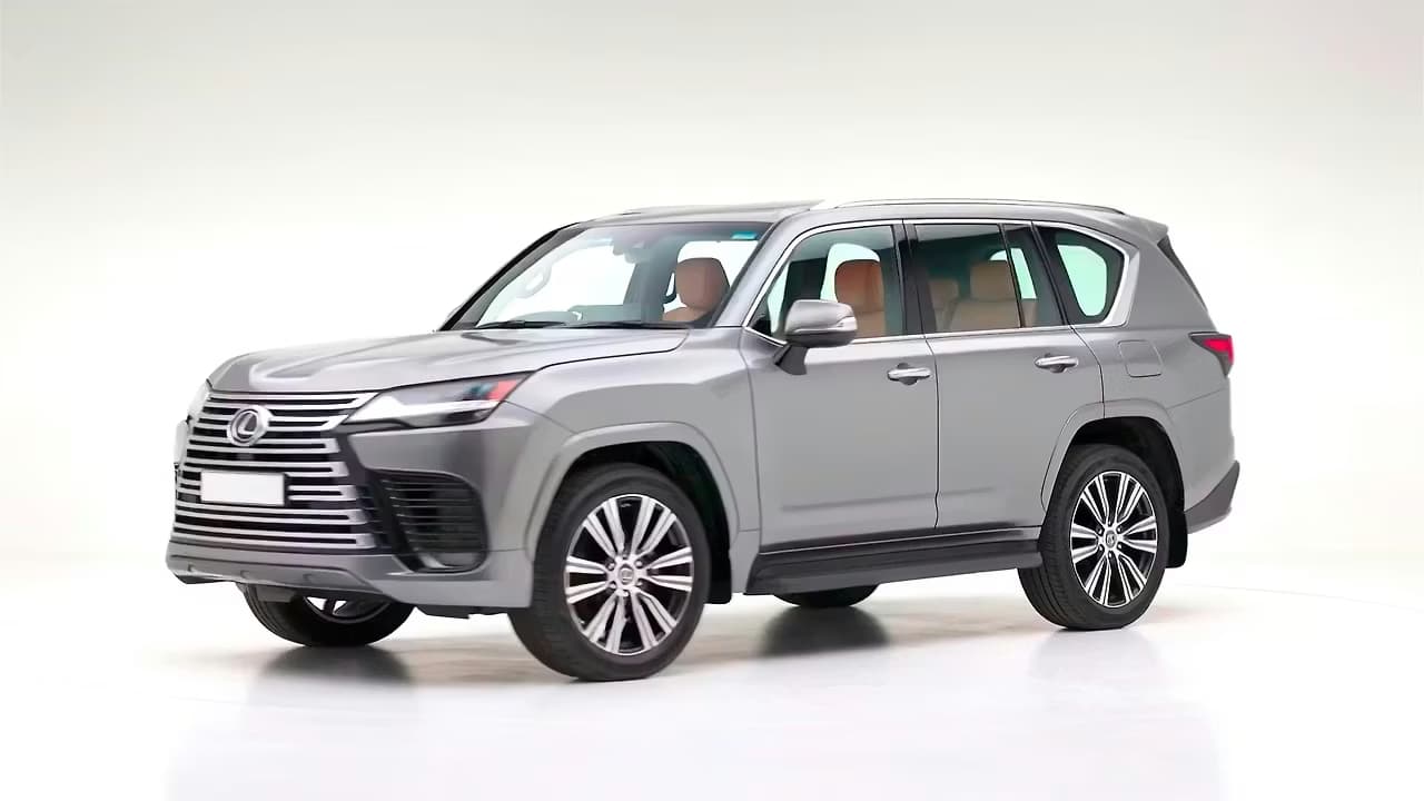 Lexus LX 360 frame 10