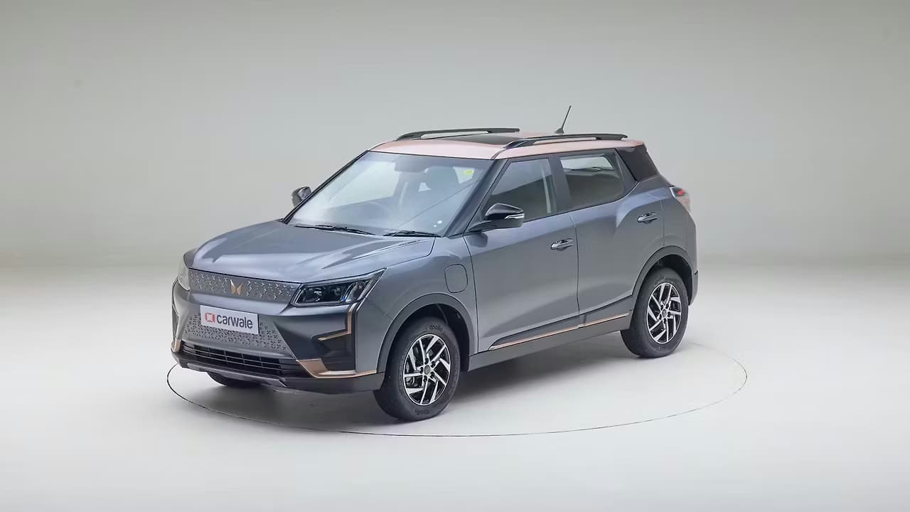 Mahindra XUV400 360 frame 9