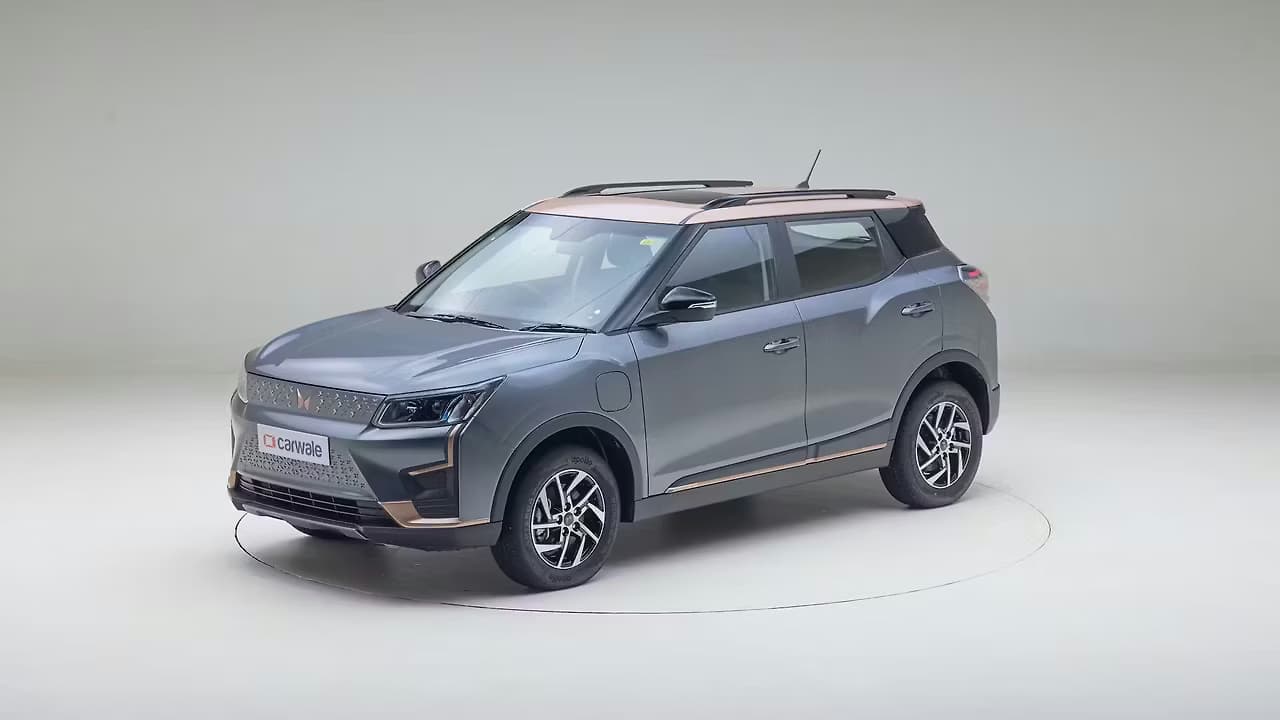 Mahindra XUV400 360 frame 10