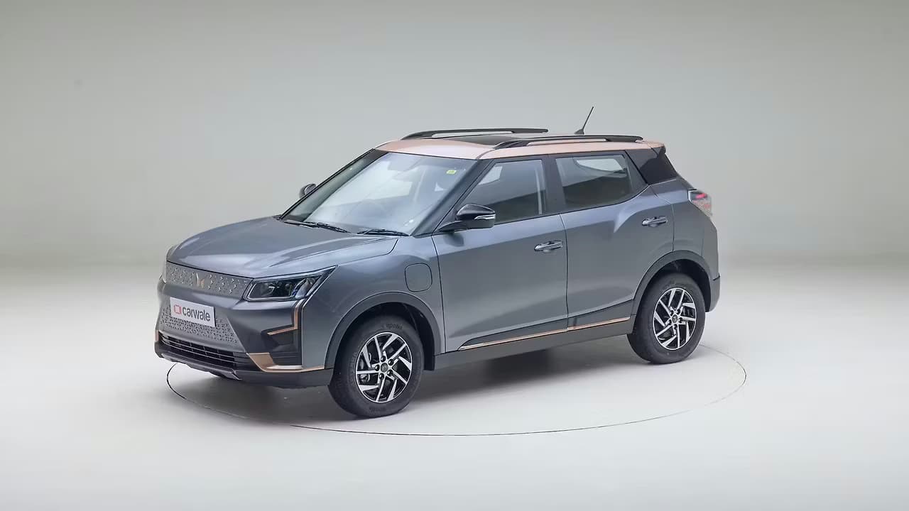 Mahindra XUV400 360 frame 11