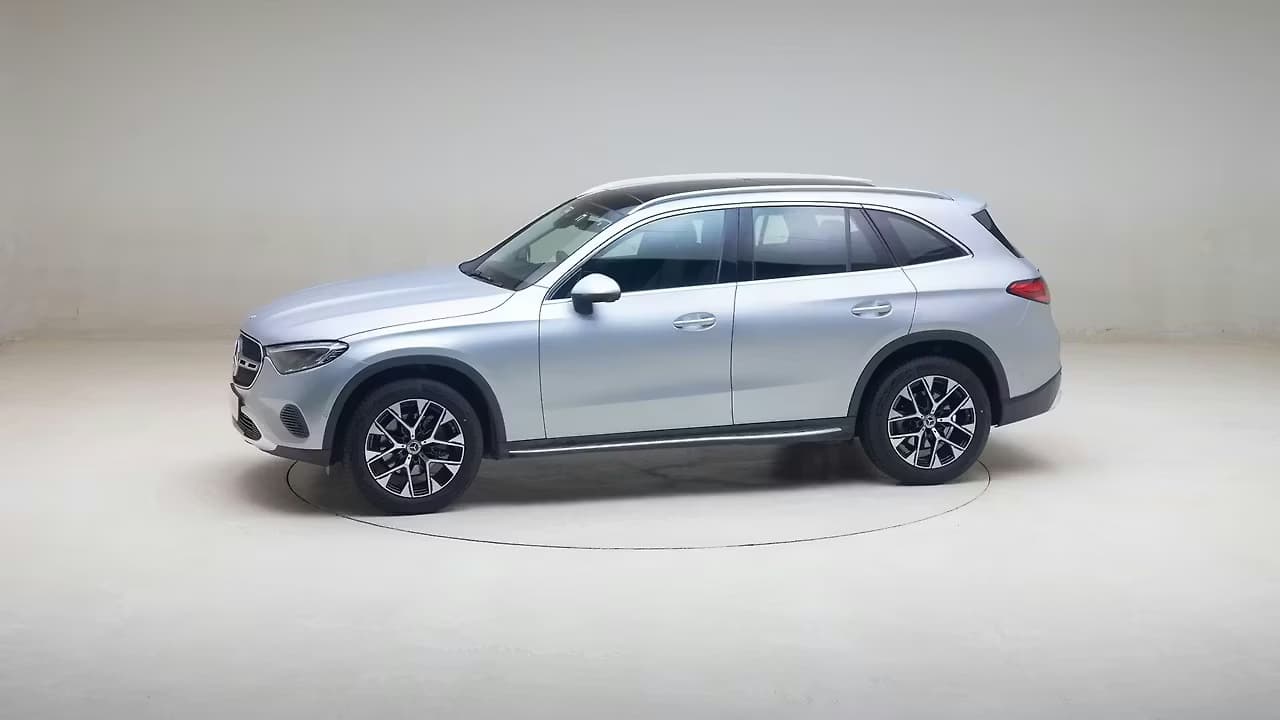 Mercedes-Benz GLC 360 frame 16