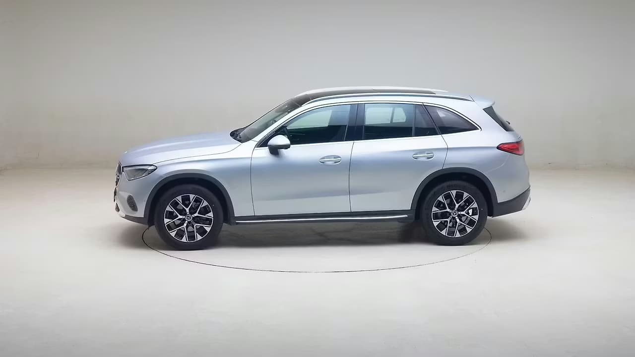 Mercedes-Benz GLC 360 frame 18