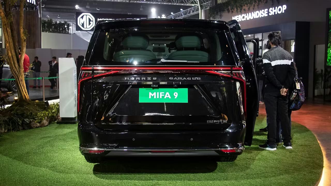 MG M9 Rear View