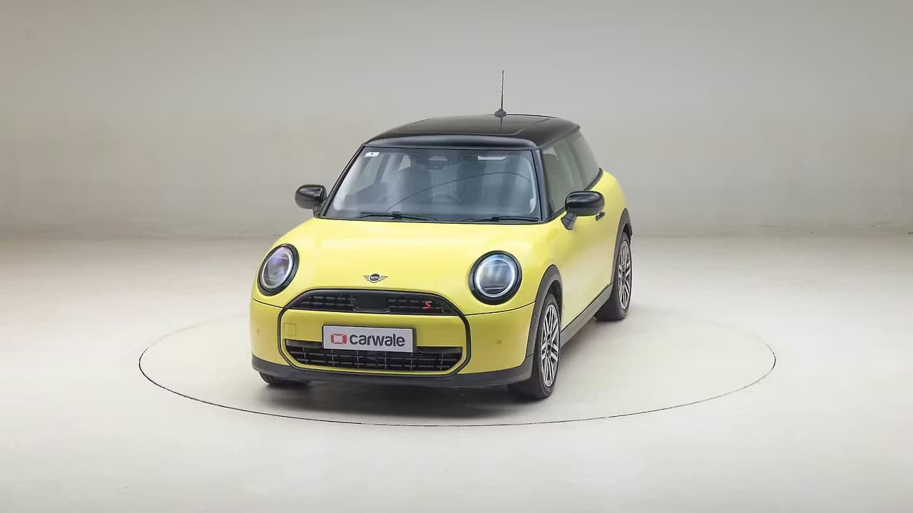 Mini Cooper 360 frame 4