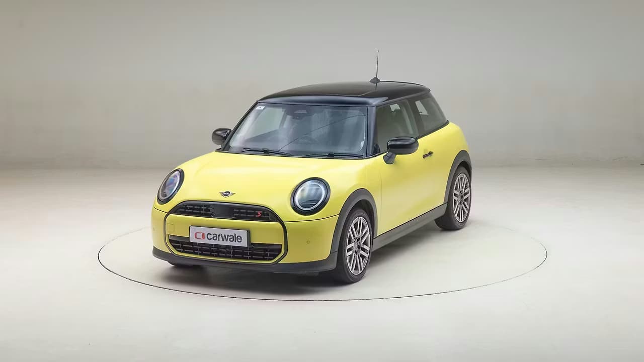 Mini Cooper 360 frame 6