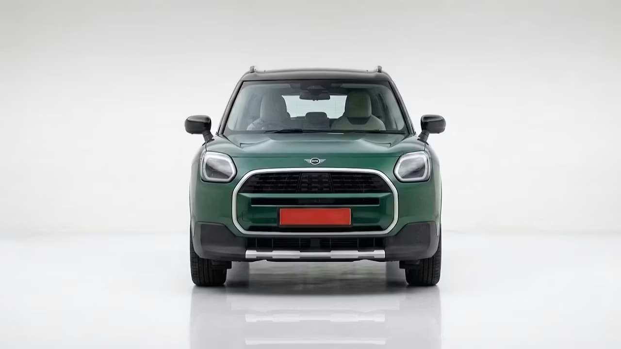 Mini Countryman C 360 frame 1