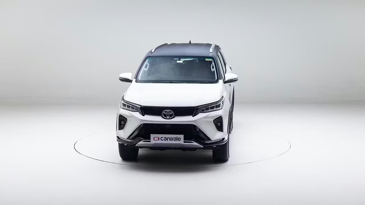 Toyota Fortuner 360 frame 1