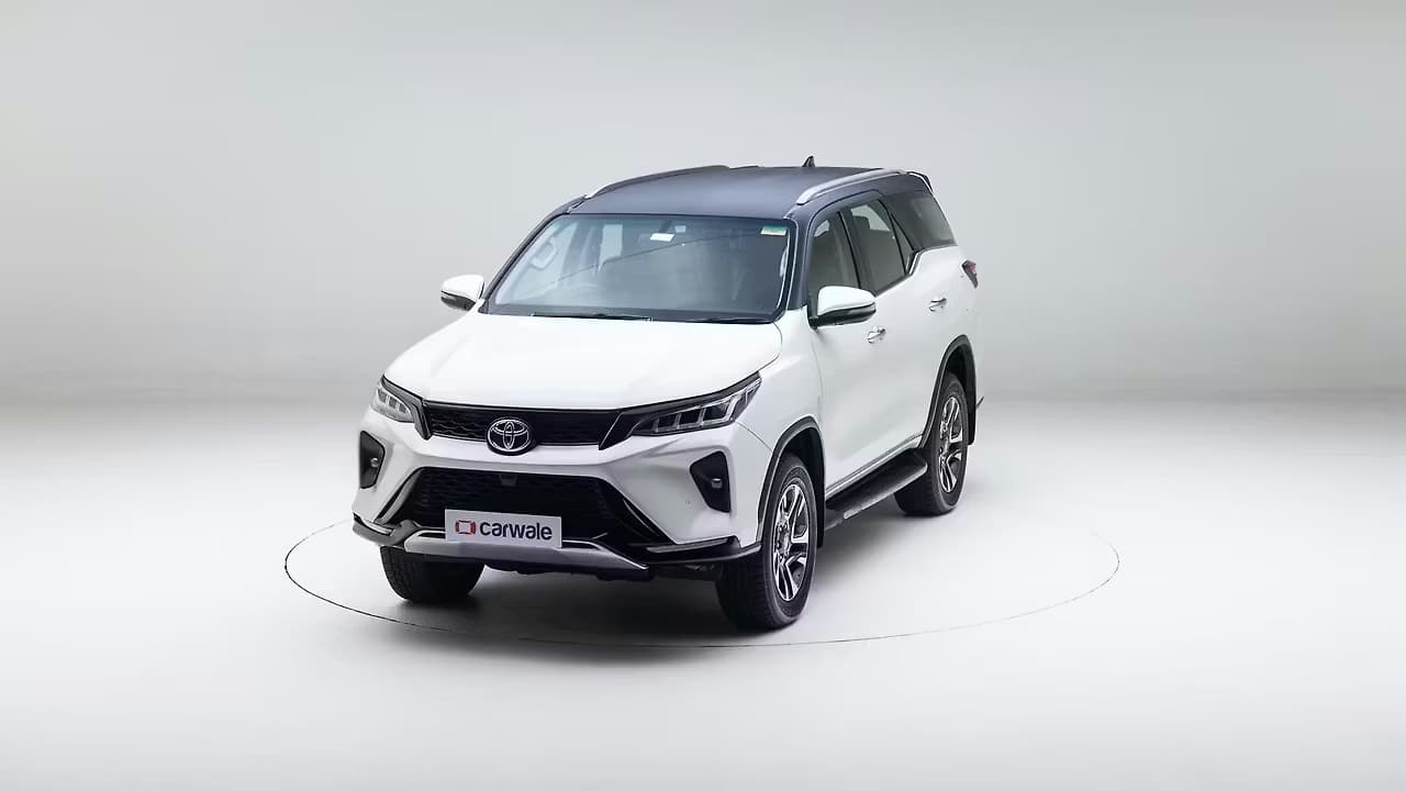 Toyota Fortuner 360 frame 4
