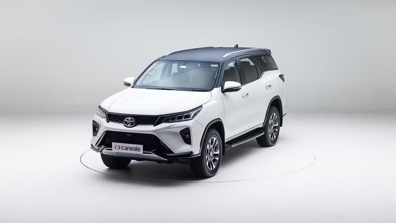 Toyota Fortuner 360 frame 5