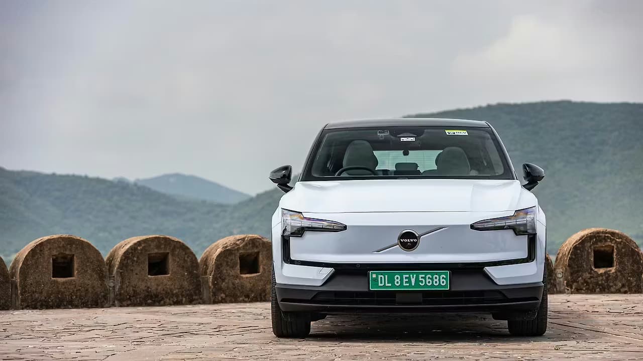 Volvo EX30 Front View