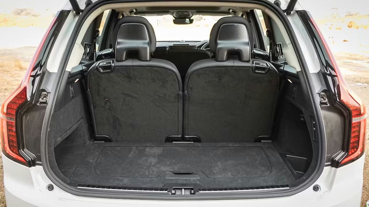 Volvo XC90 Bootspace