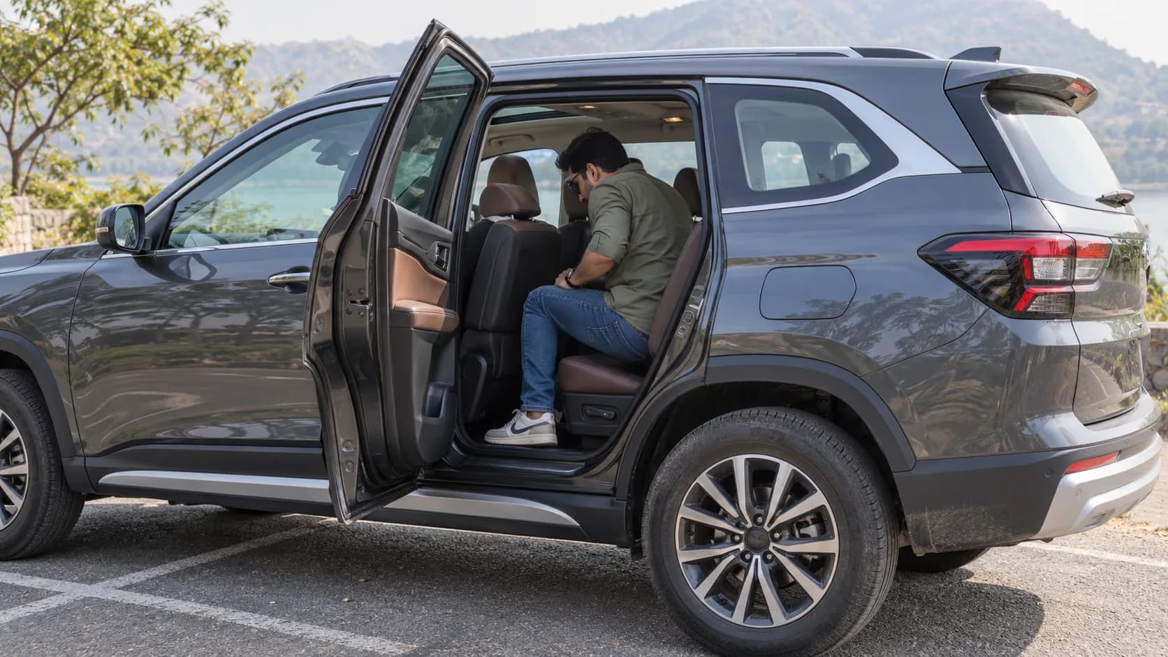 The Seven-Seater Showroom Test: Can Your Family Really Use Row Three?