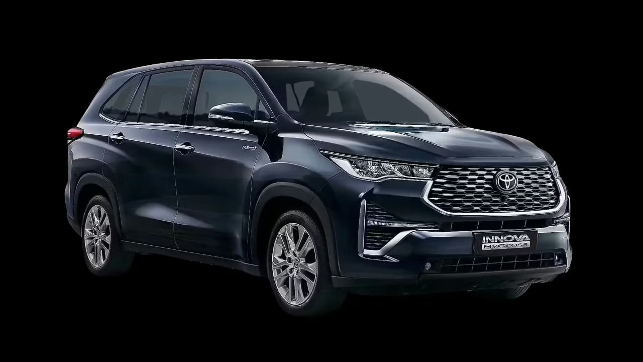 Toyota Innova Hycross